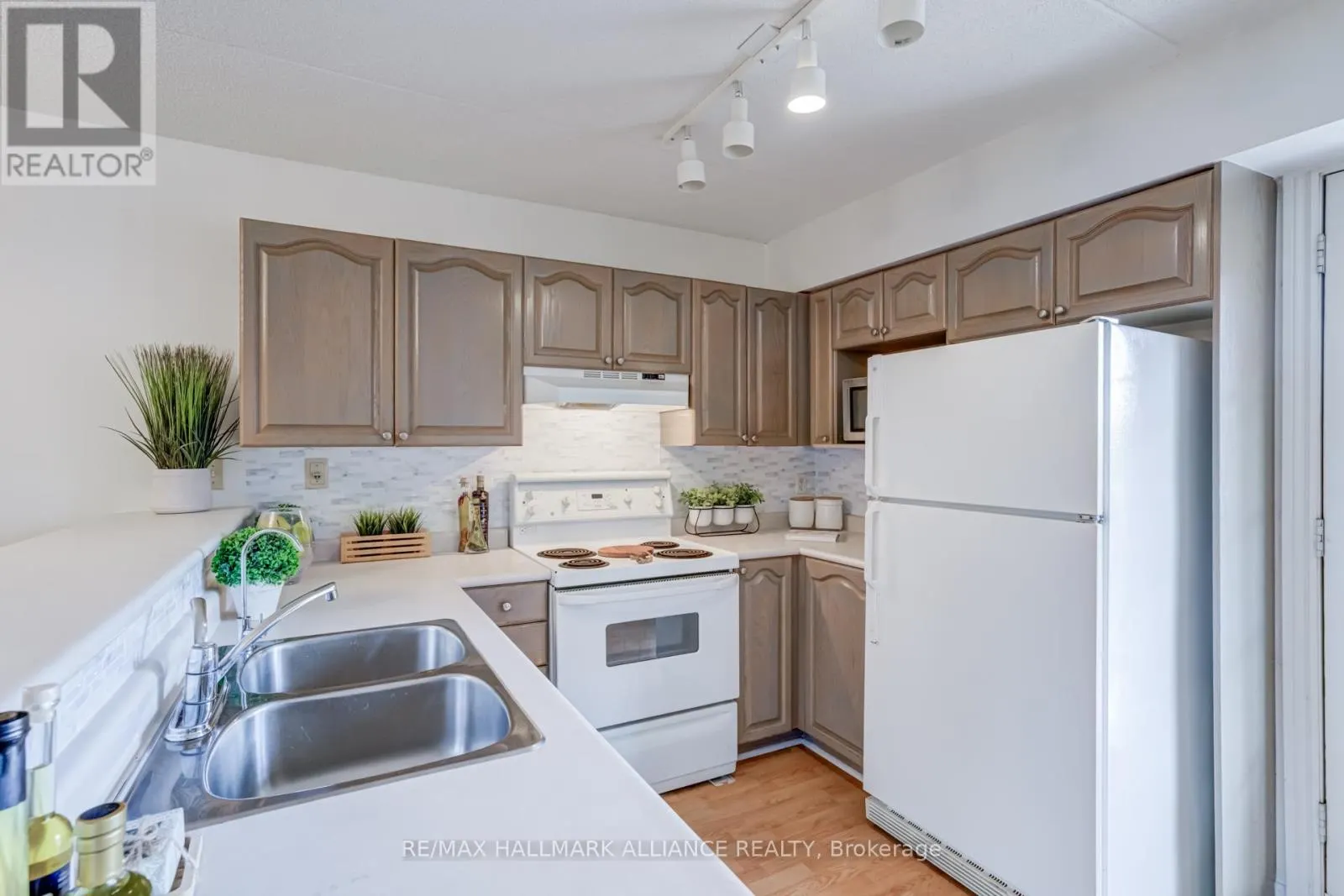 312 - 4003 KILMER DRIVE