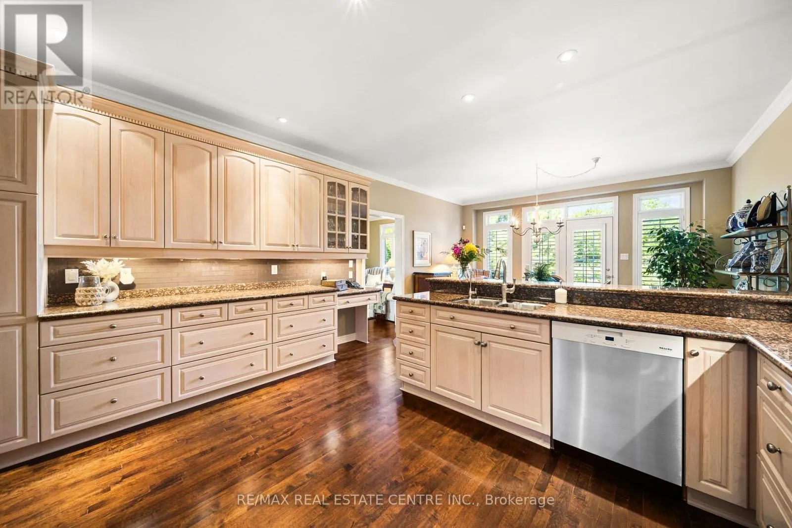 4165 STONEBRIDGE CRESCENT