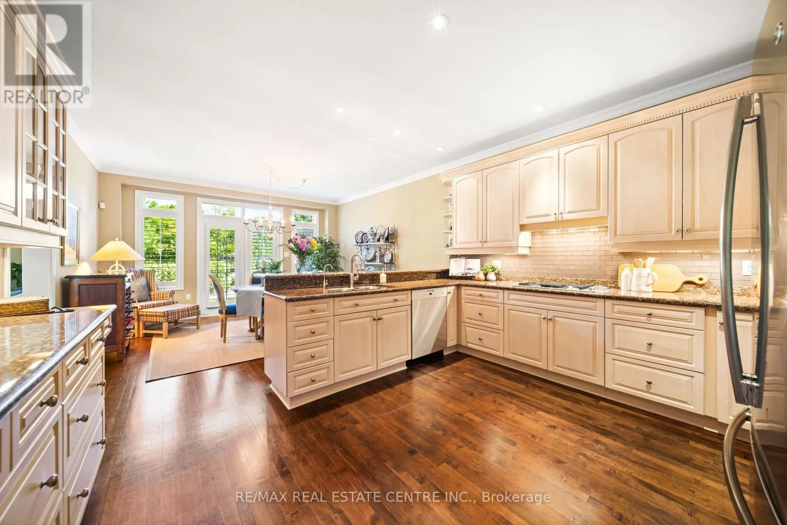 4165 STONEBRIDGE CRESCENT