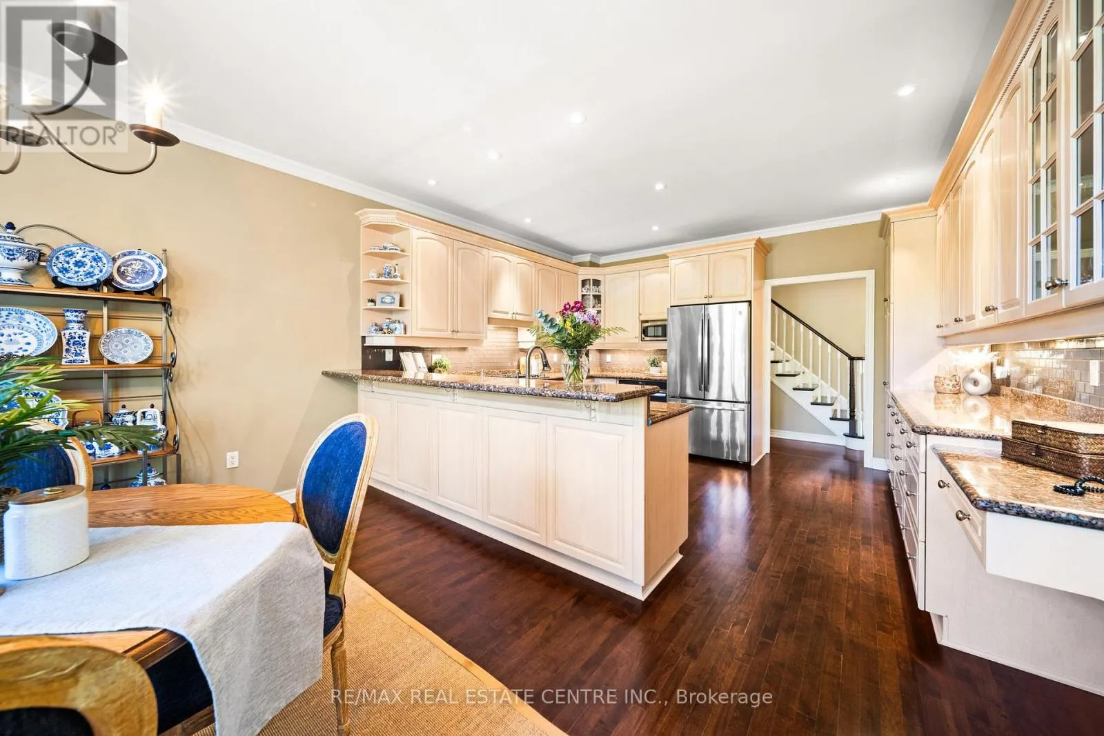 4165 STONEBRIDGE CRESCENT