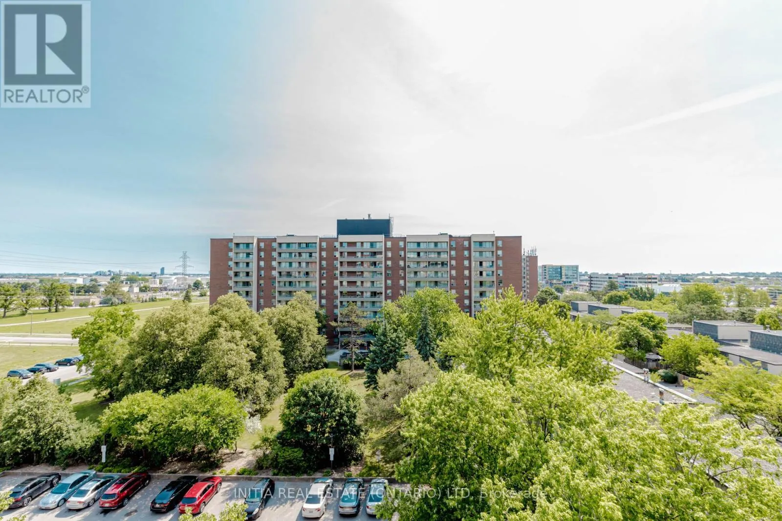 807 - 19 FOUR WINDS DRIVE, #807