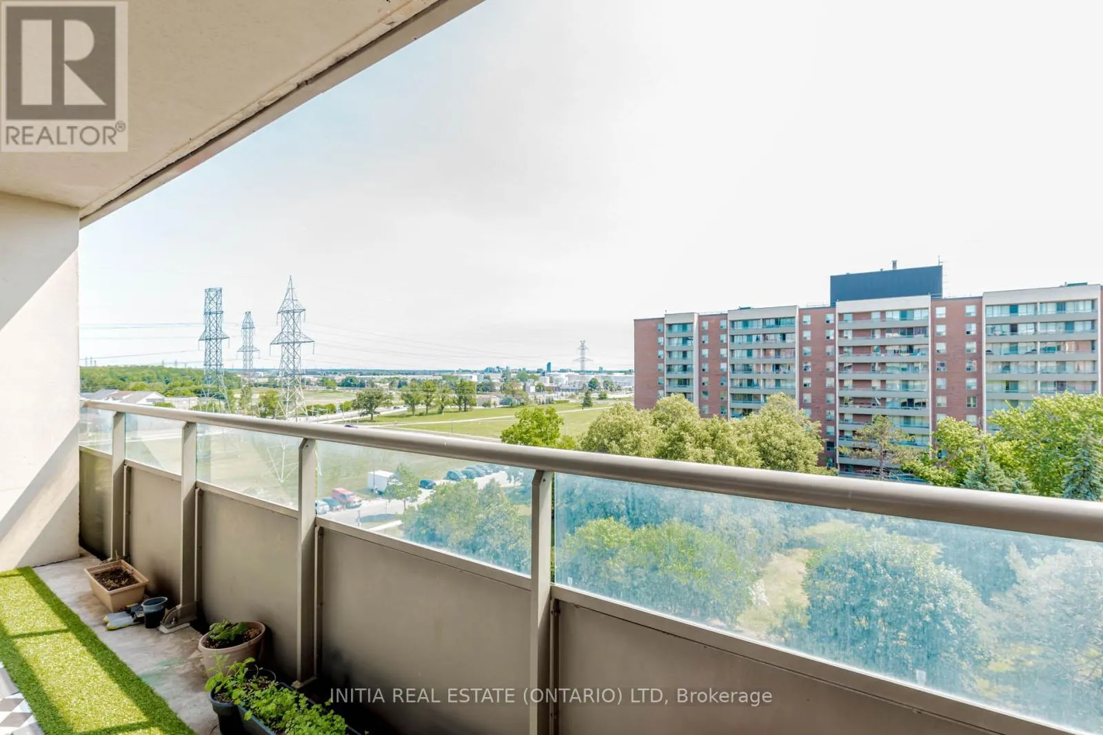 807 - 19 FOUR WINDS DRIVE, #807
