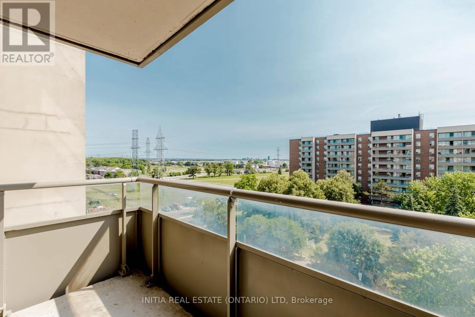 807 - 19 FOUR WINDS DRIVE, #807