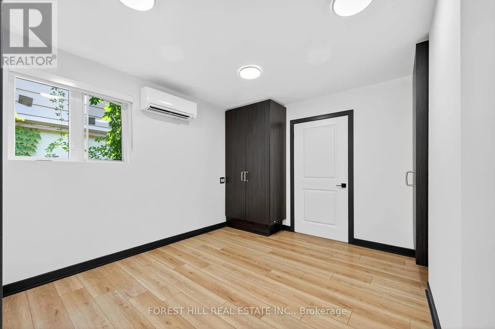 16 JOHN BEST AVENUE