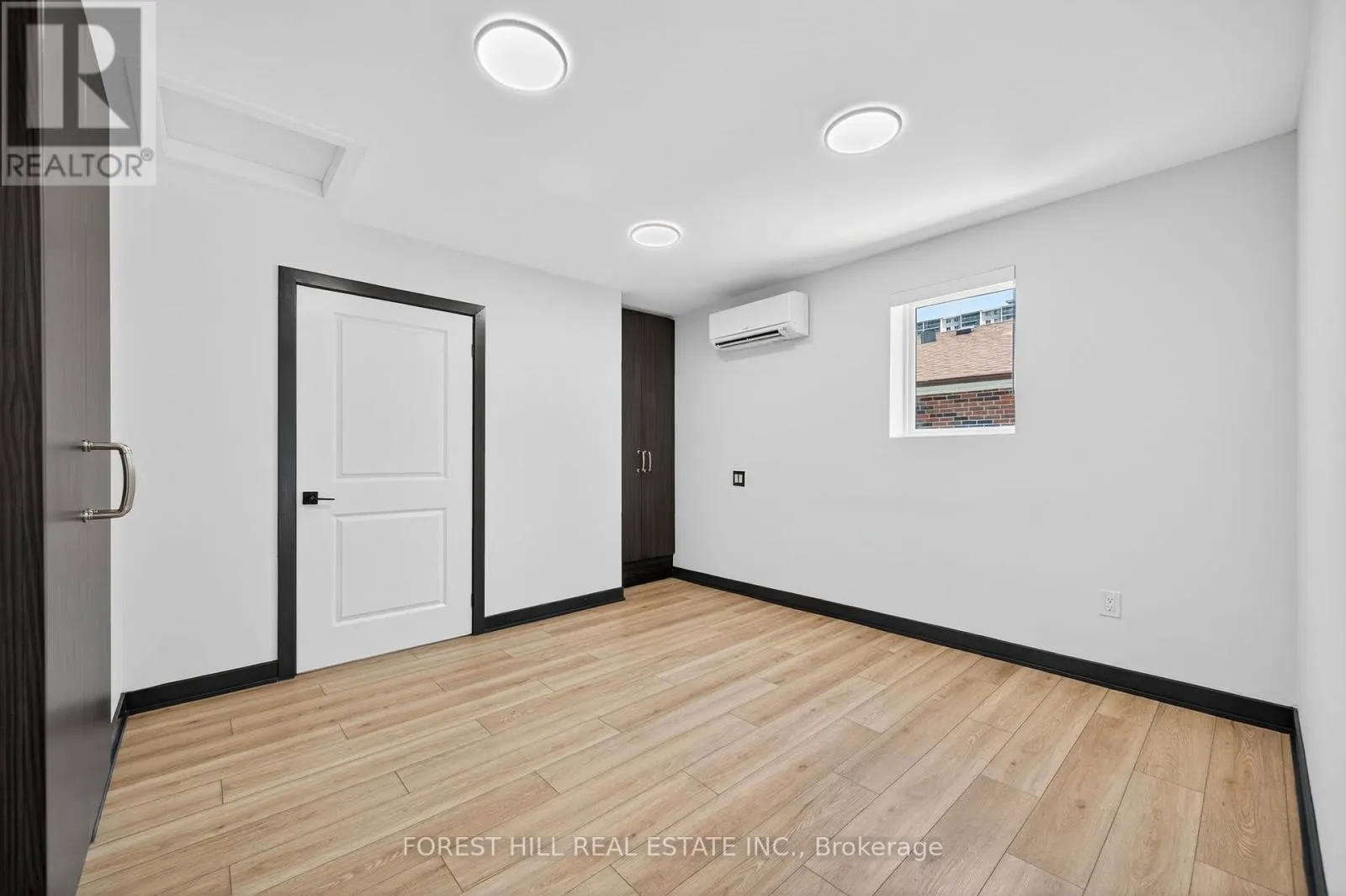 16 JOHN BEST AVENUE