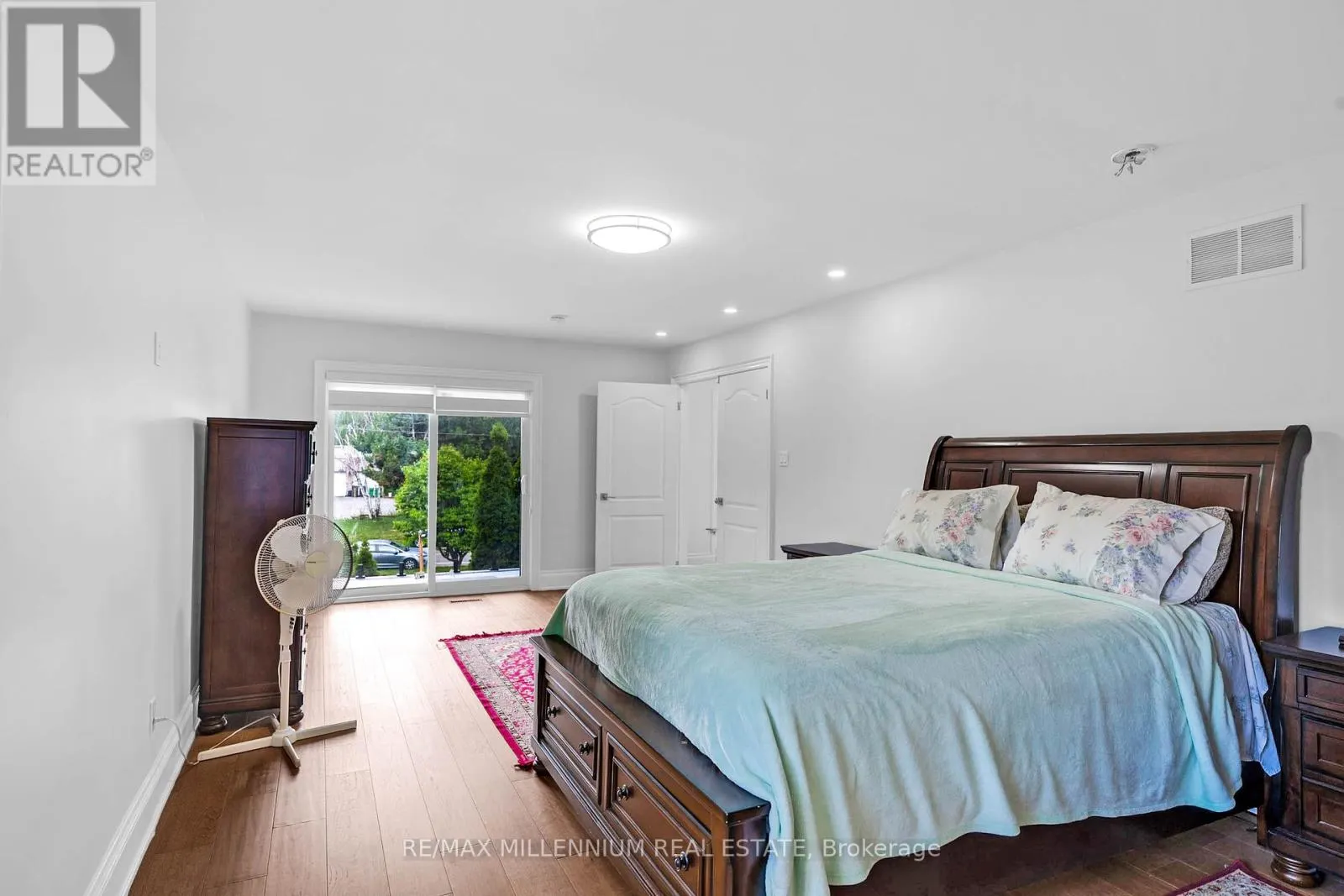 15 JULIAN DRIVE