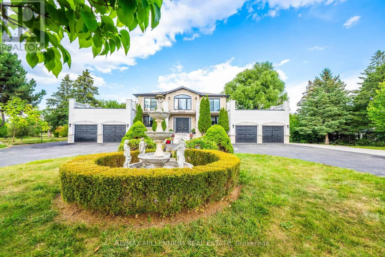 15 JULIAN DRIVE