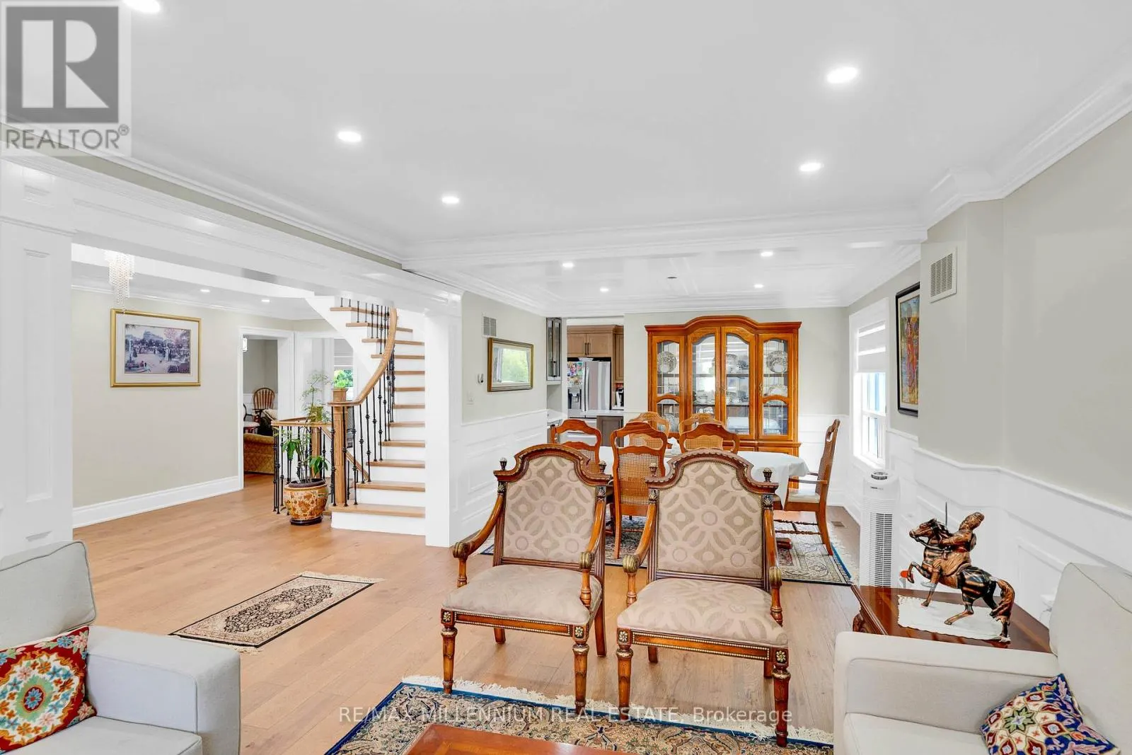 15 JULIAN DRIVE