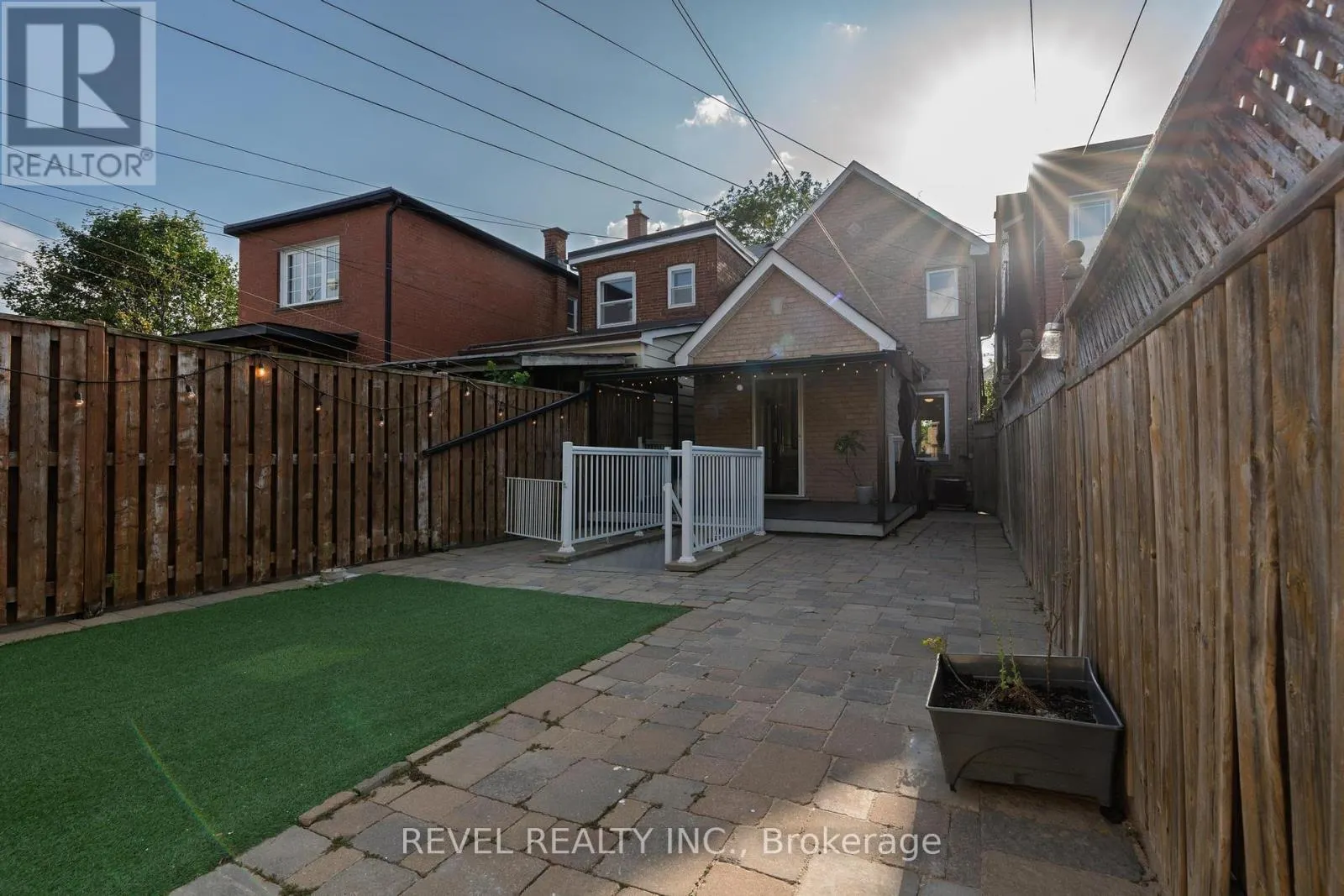 87 EARLSCOURT AVE AVENUE S
