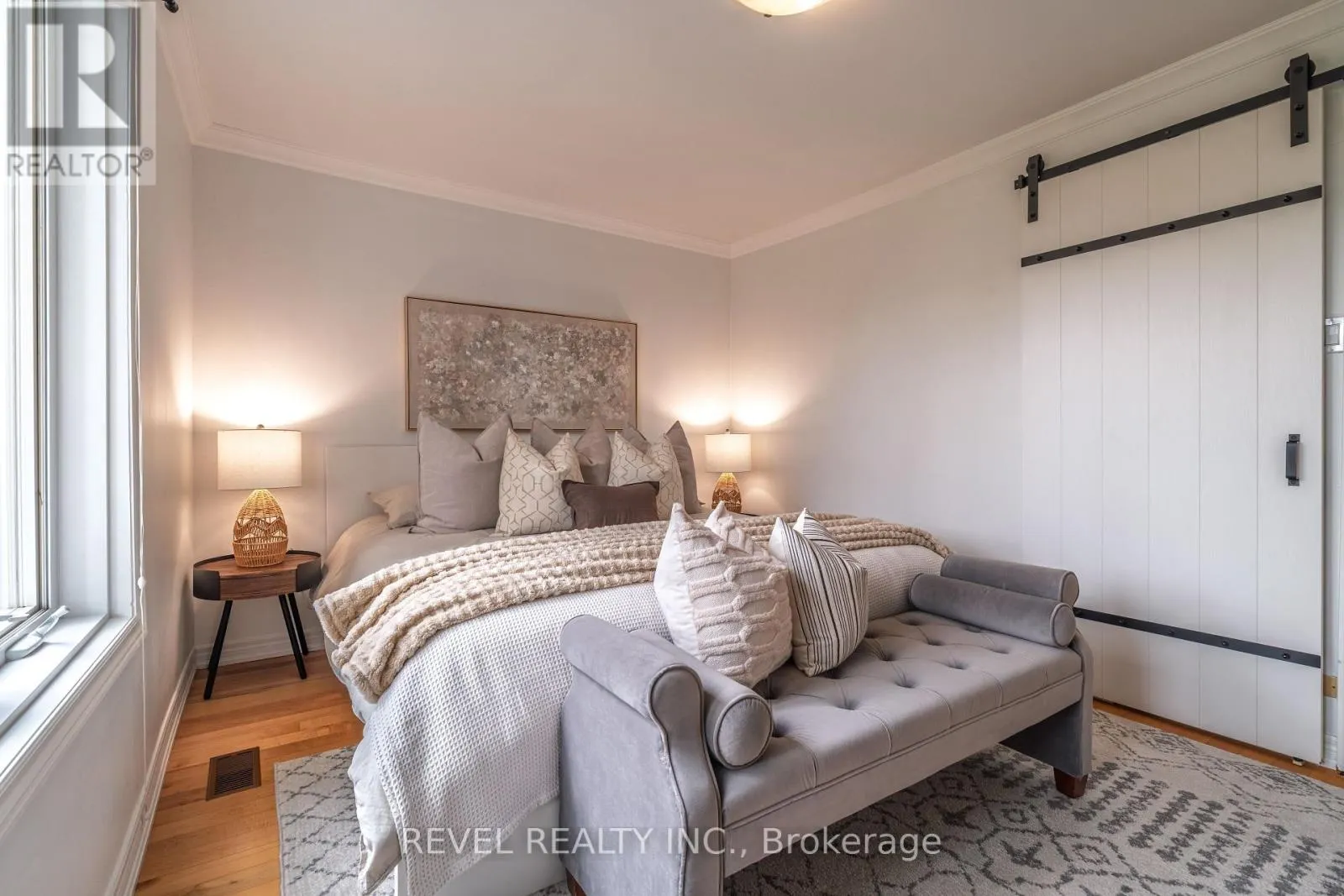 87 EARLSCOURT AVE AVENUE S