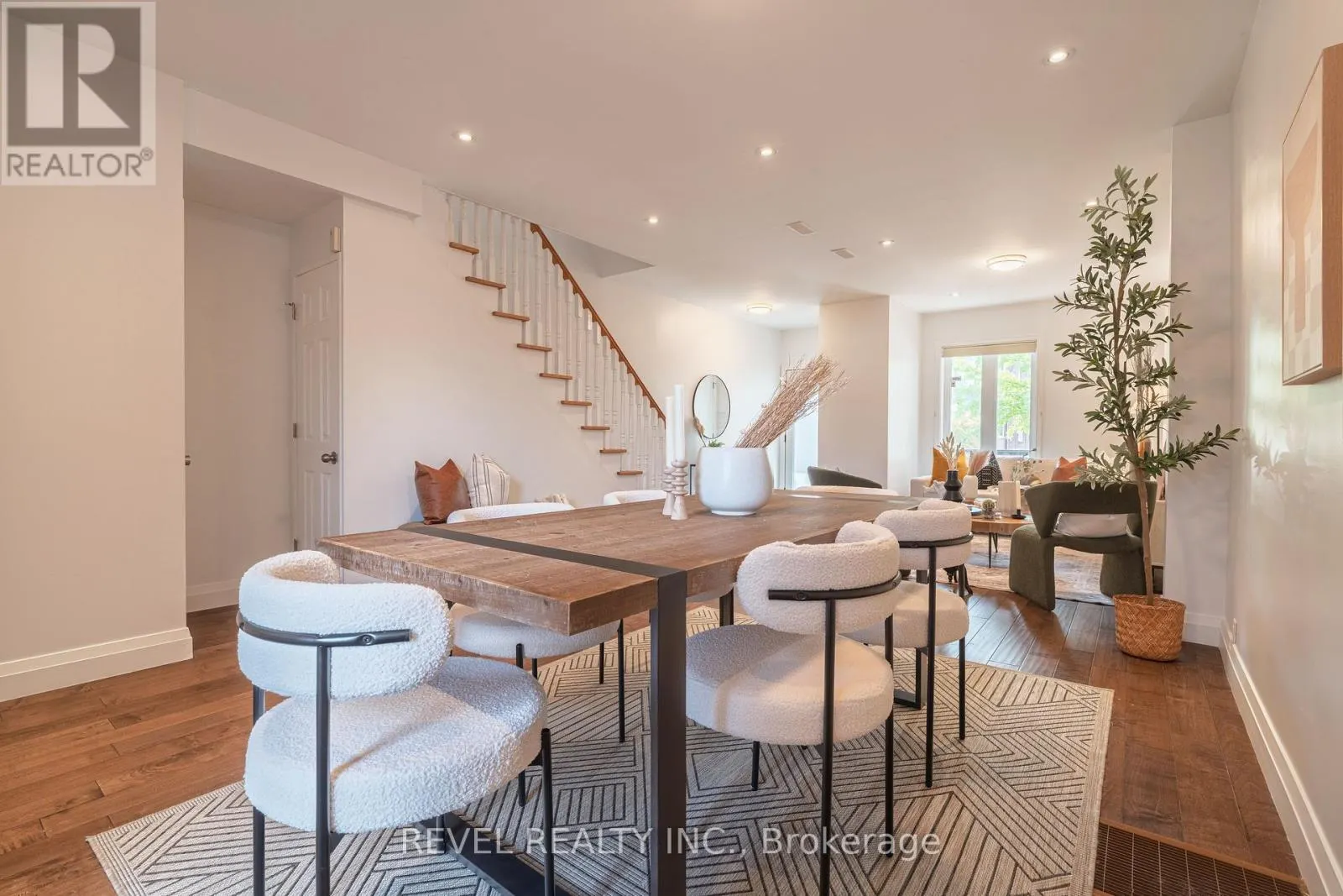 87 EARLSCOURT AVE AVENUE S