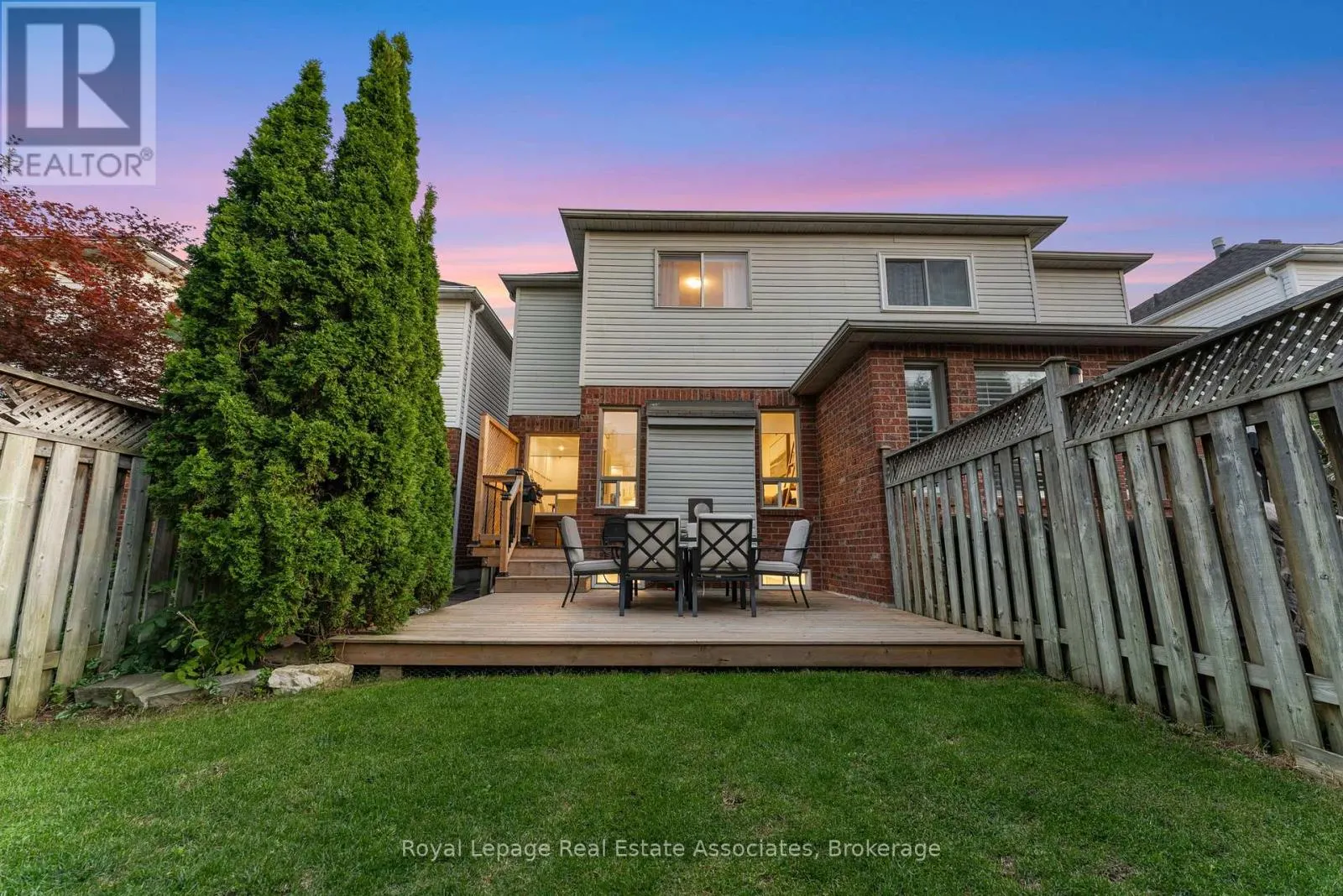 18 EMSLIE STREET