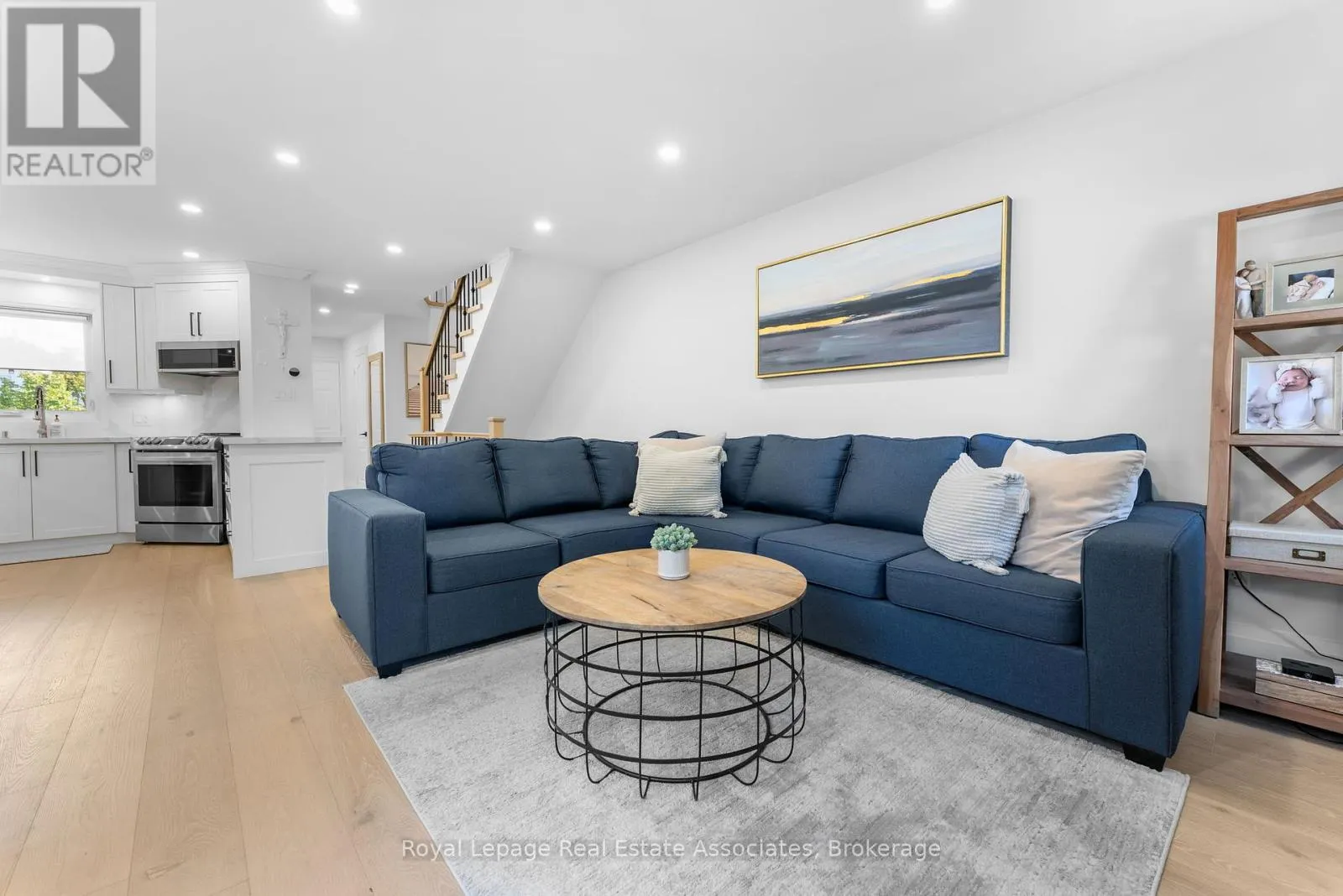 18 EMSLIE STREET
