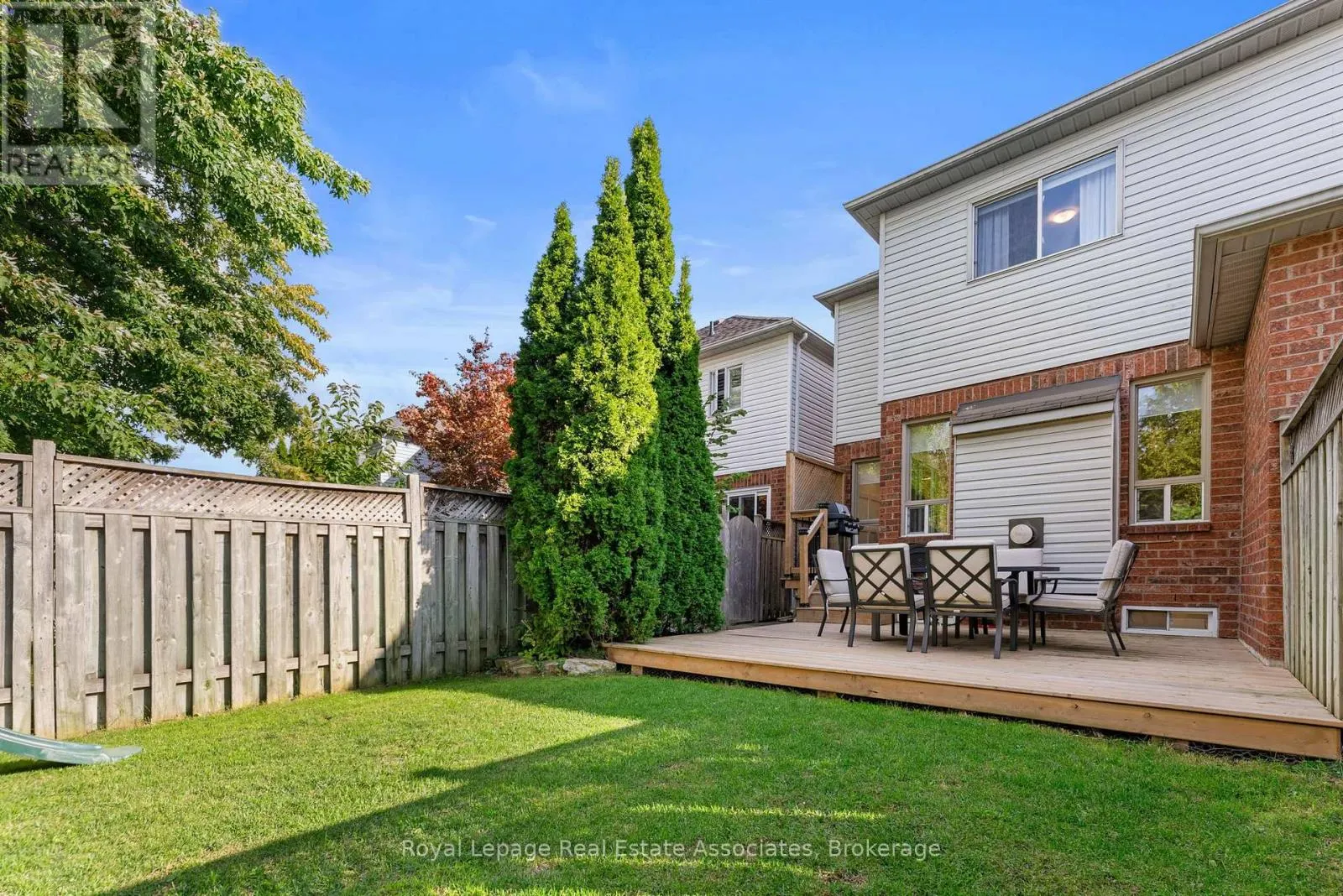 18 EMSLIE STREET