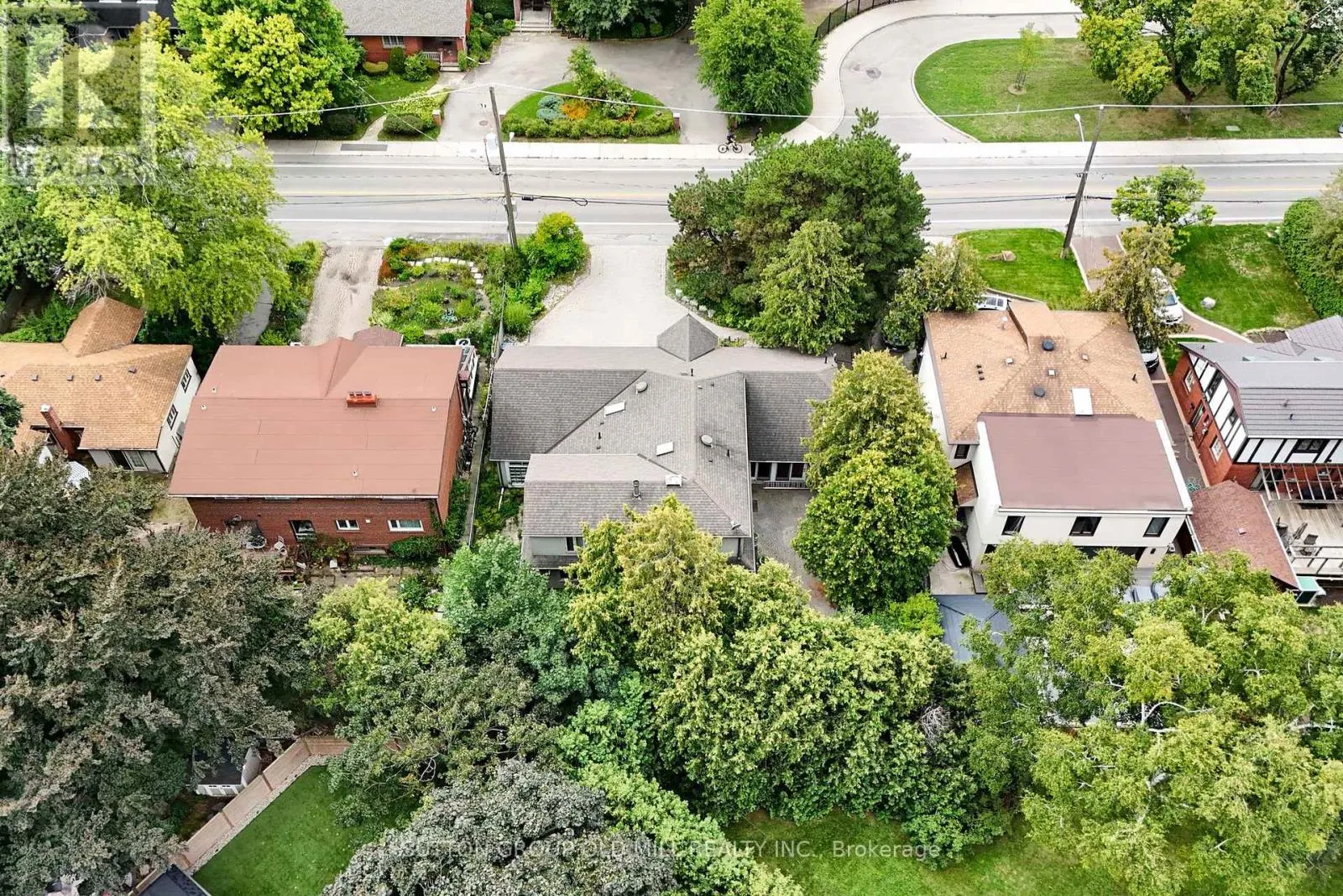 25 MONTGOMERY ROAD