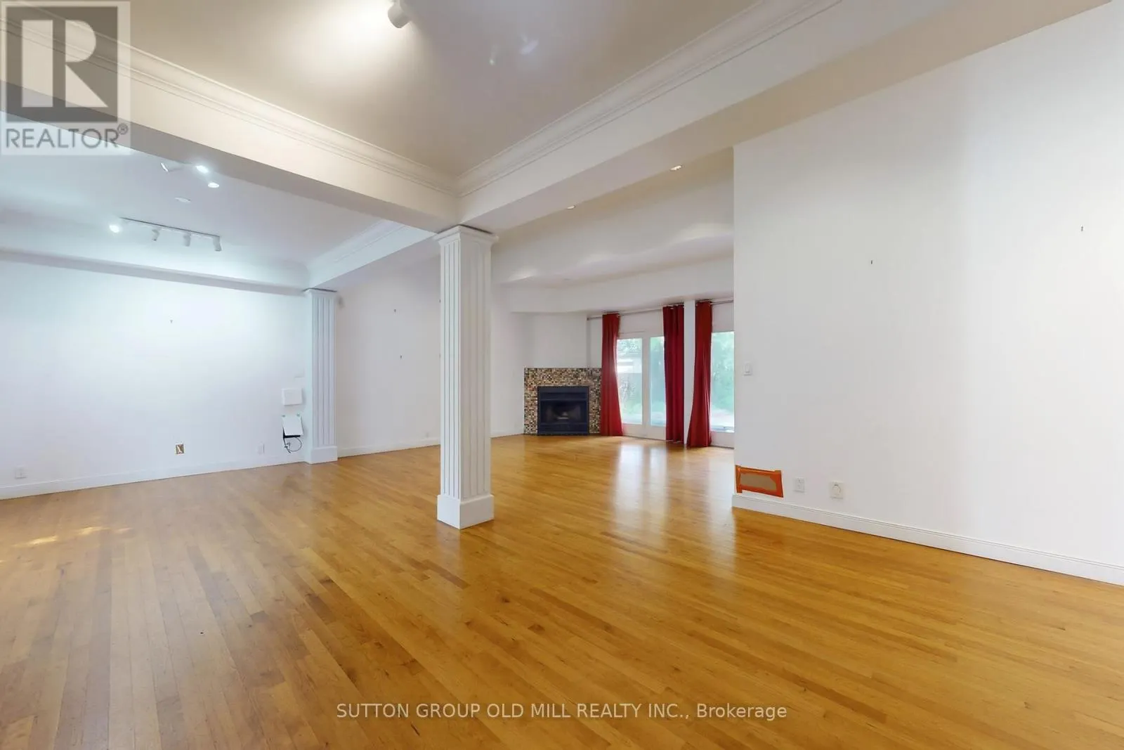 25 MONTGOMERY ROAD