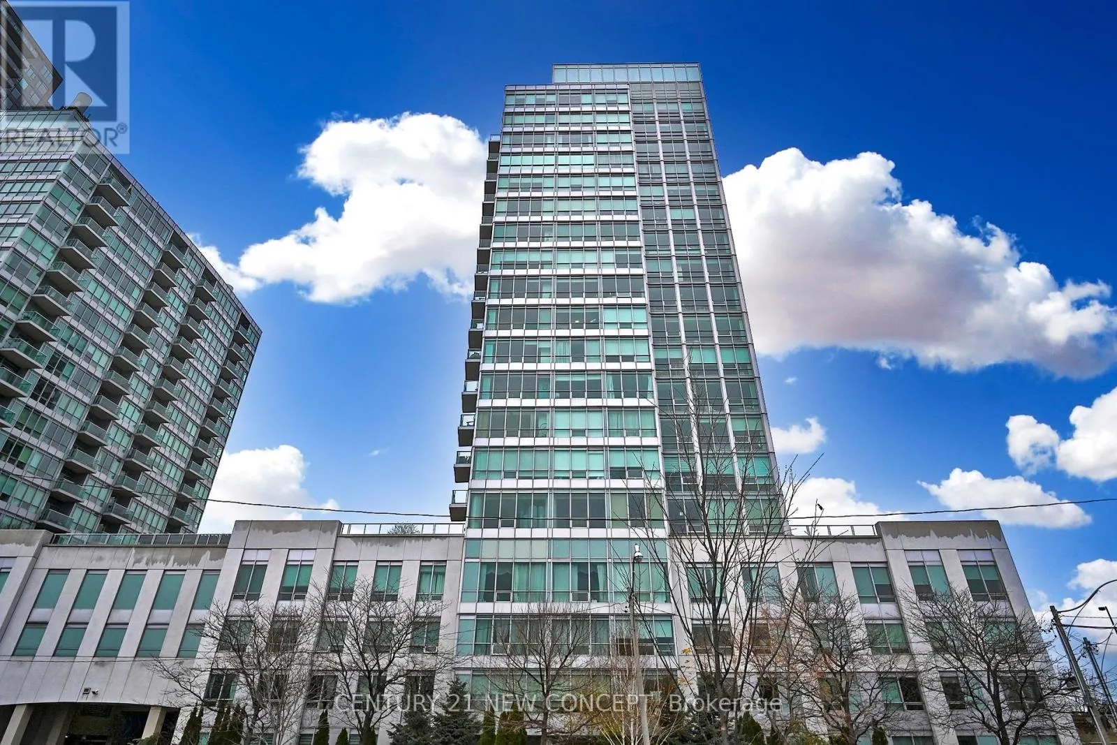 704 - 1900 LAKE SHORE BOULEVARD W