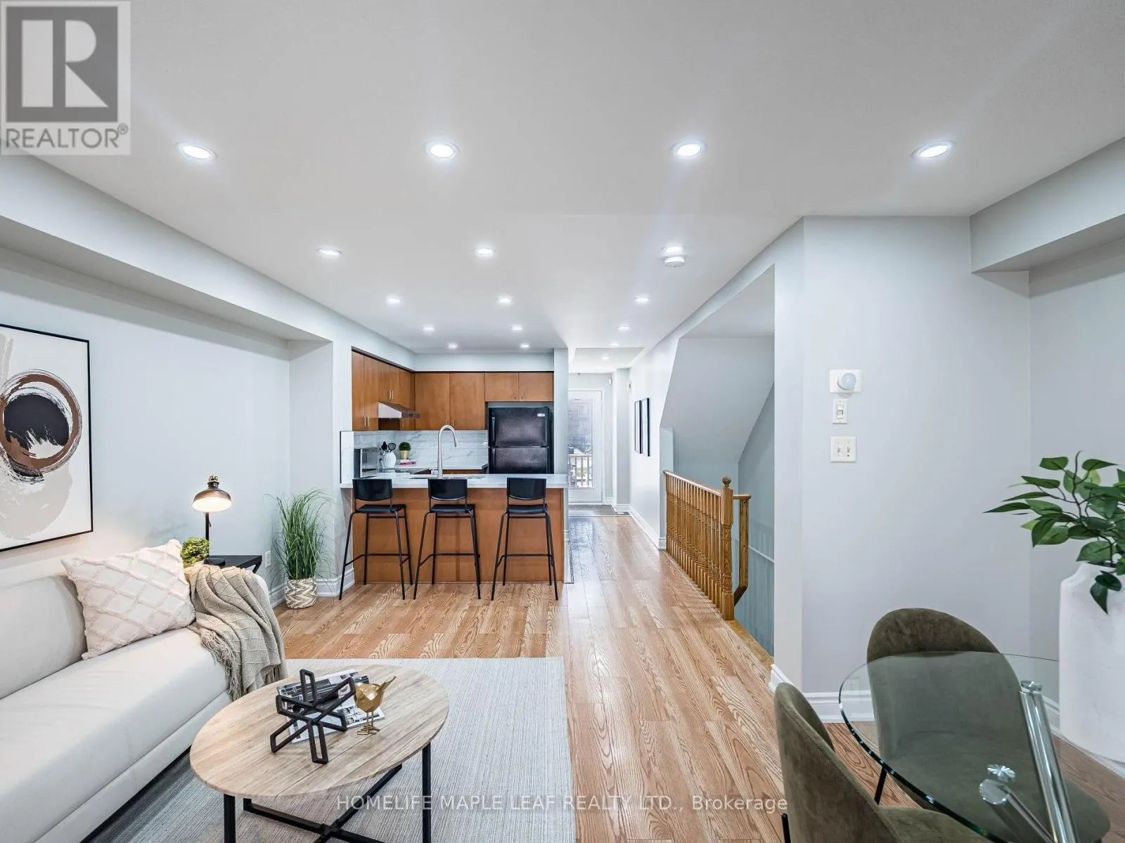 22 - 5050 INTREPID DRIVE