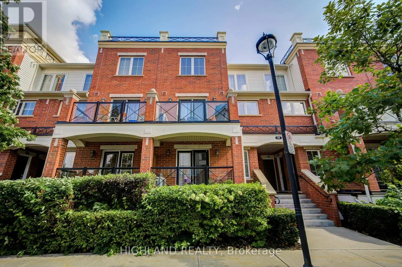 7 - 2460 POST ROAD