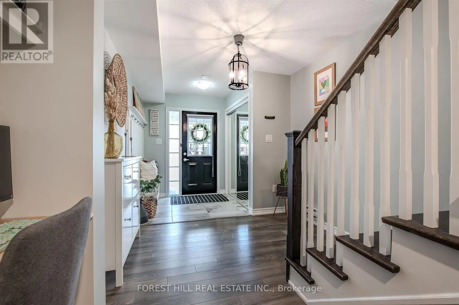556 BUCKEYE COURT