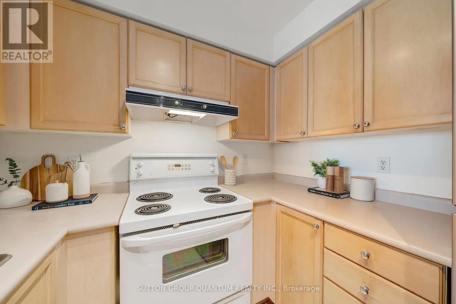 703 - 2585 ERIN CENTRE BLVD. BOULEVARD