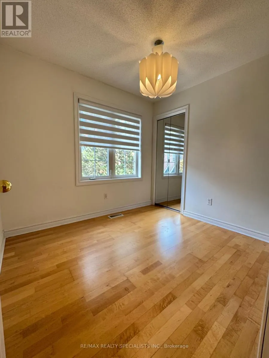 36 - 3480 UPPER MIDDLE ROAD