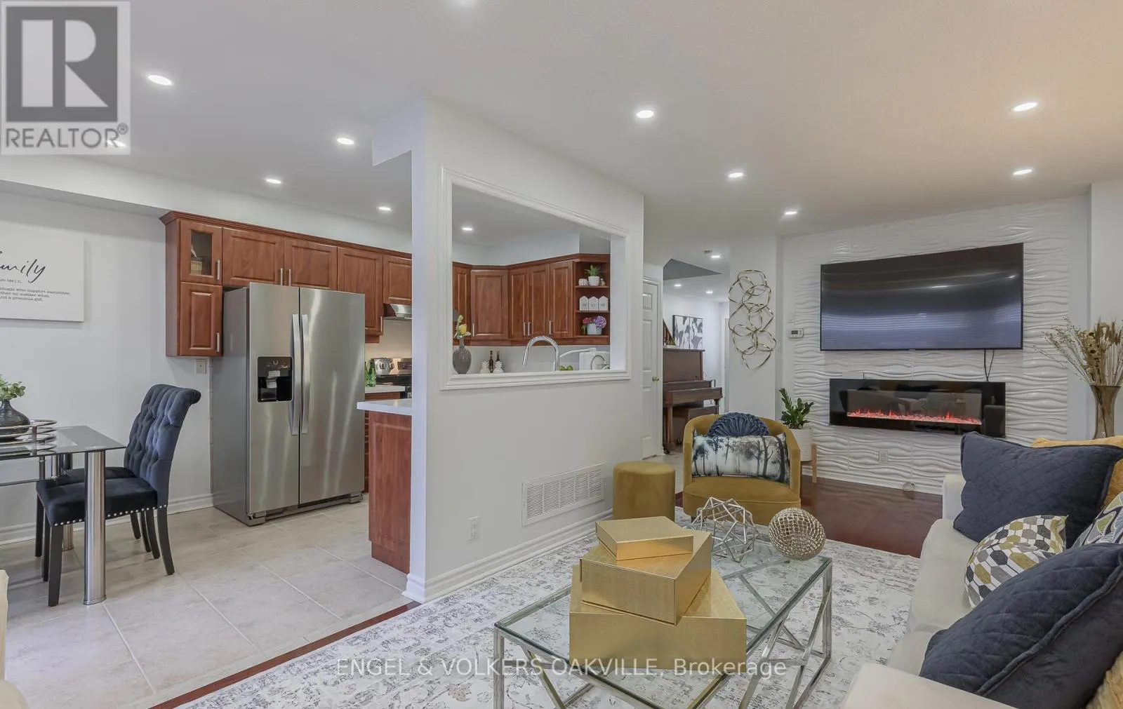 3976 FREEMAN TERRACE