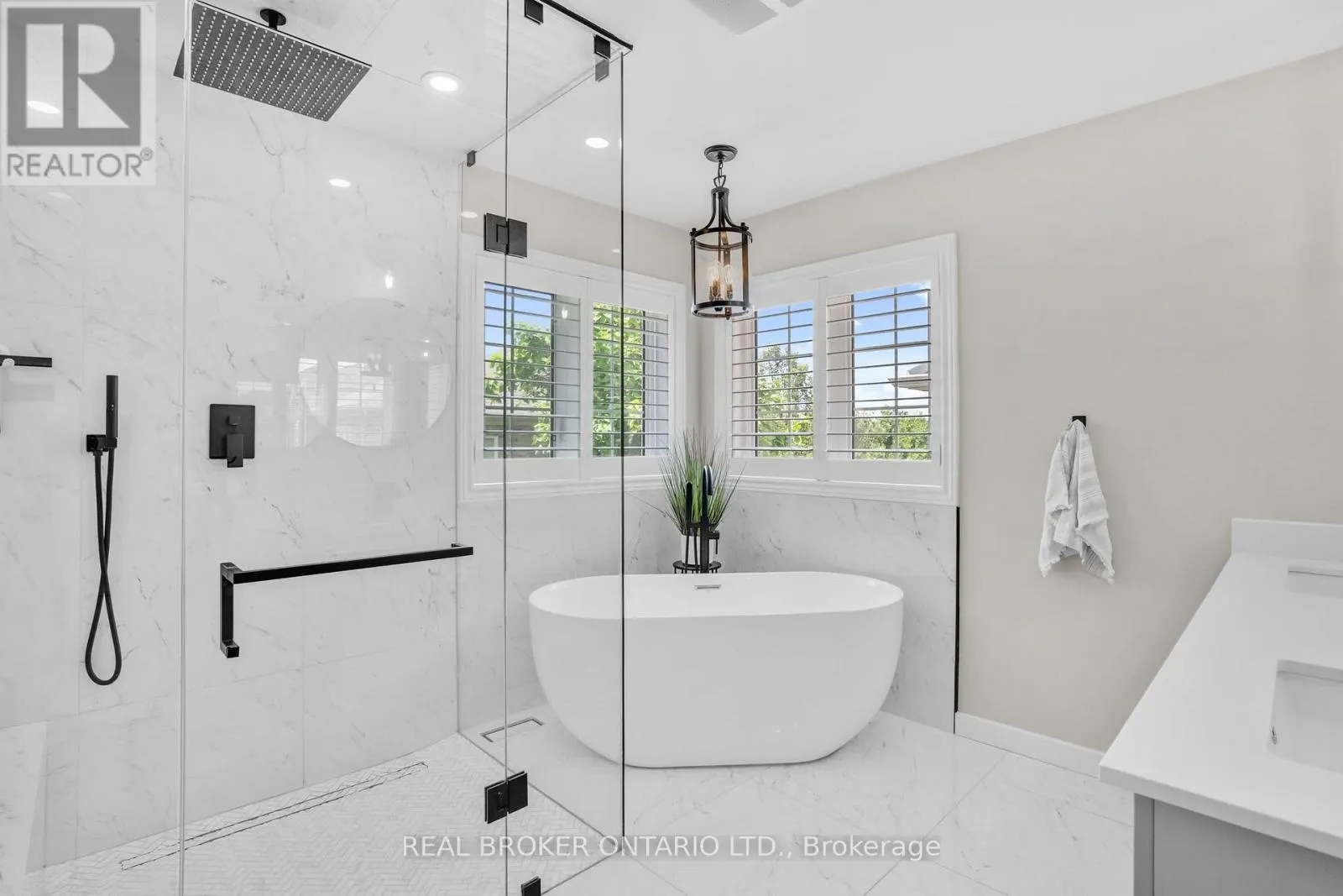 6 SILVER POND DRIVE