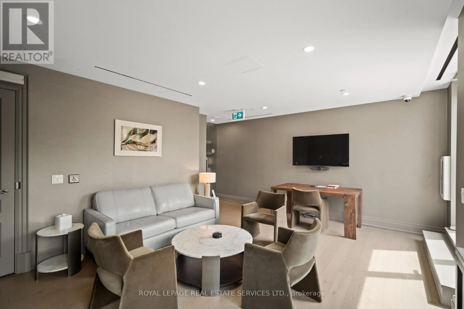 504 - 4 THE KINGSWAY