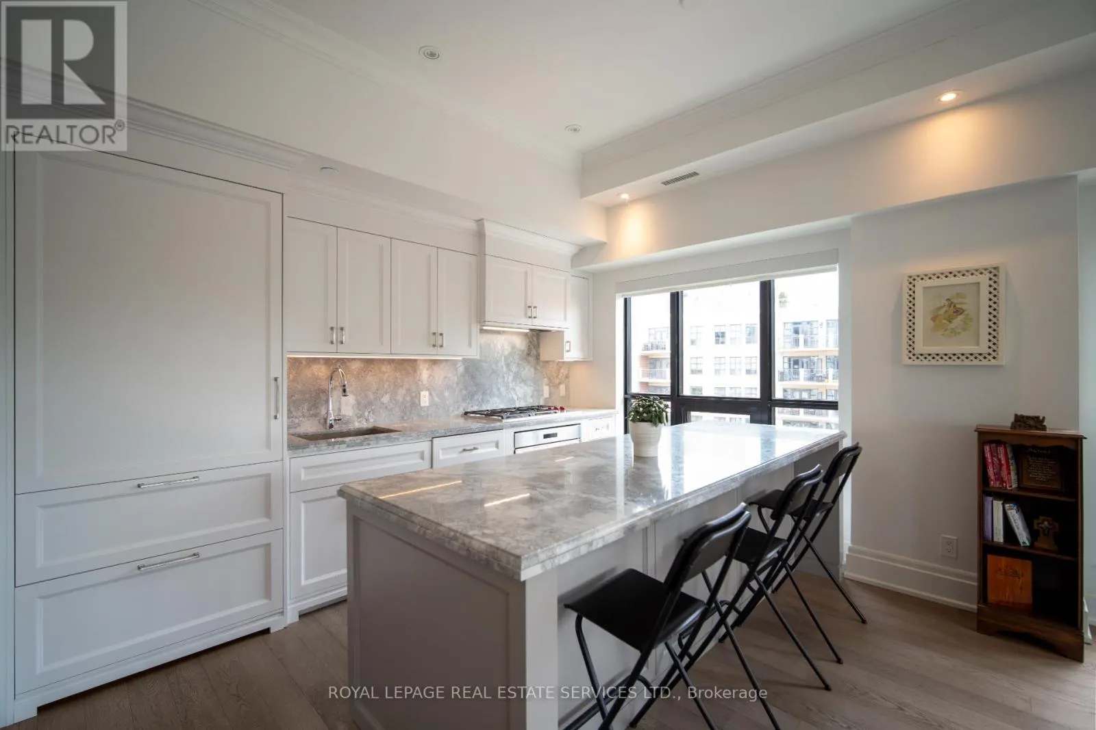 504 - 4 THE KINGSWAY