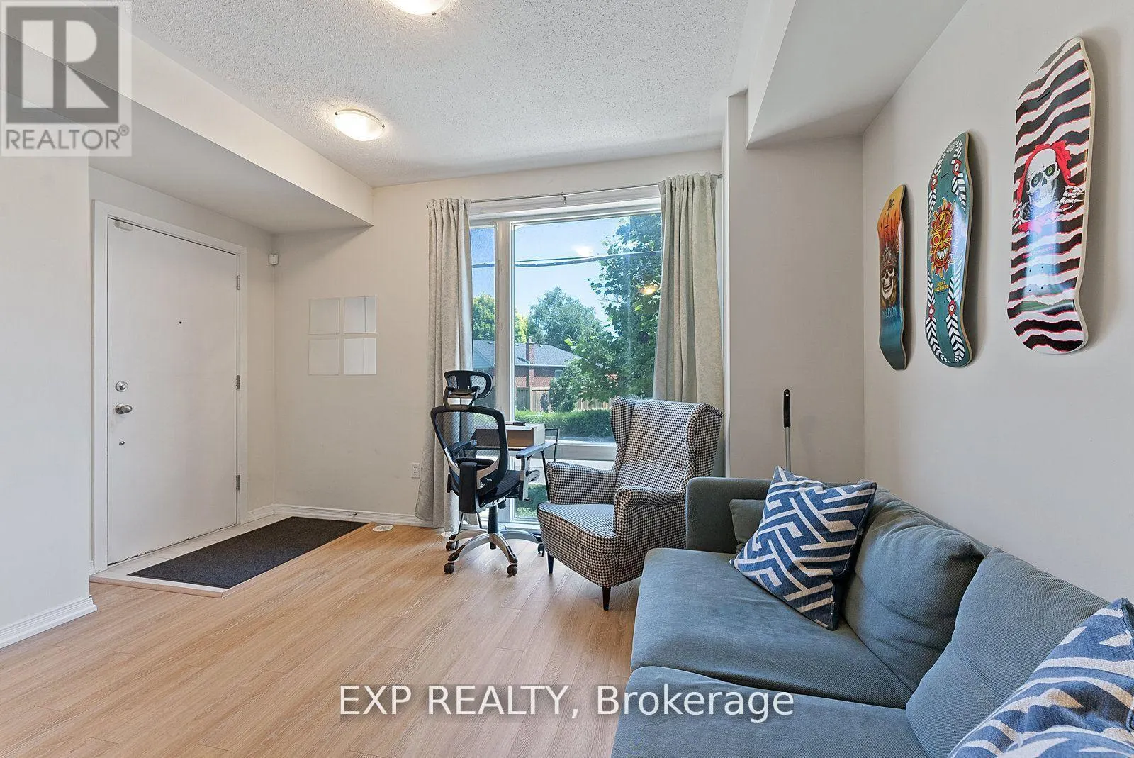 27 - 26 FIELDWAY ROAD