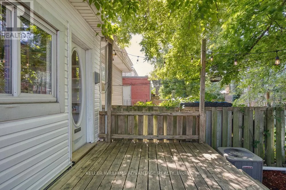 32 BARTLETT AVENUE