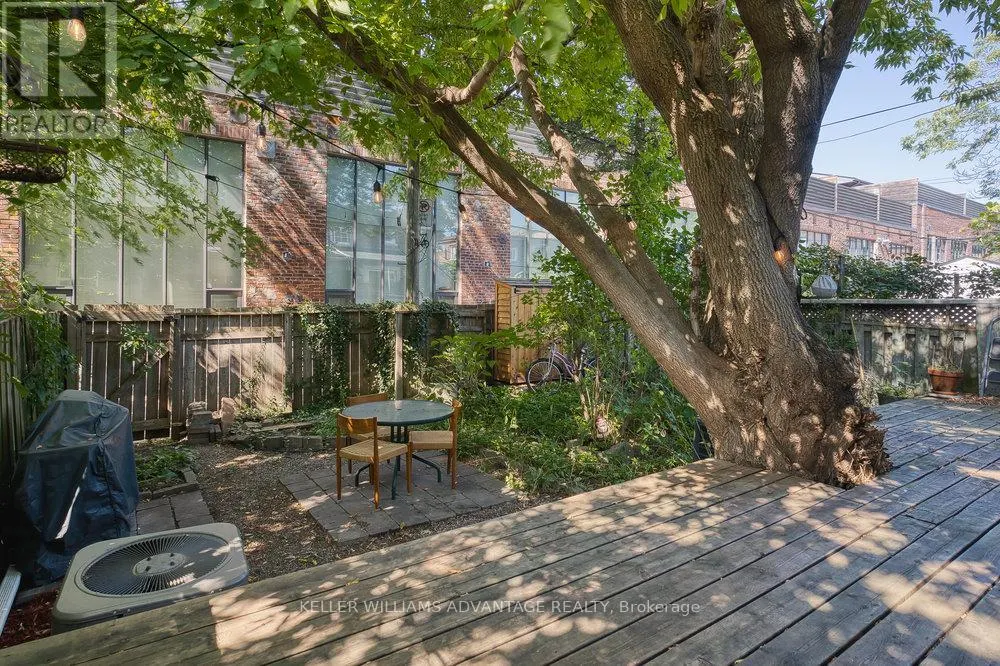 32 BARTLETT AVENUE