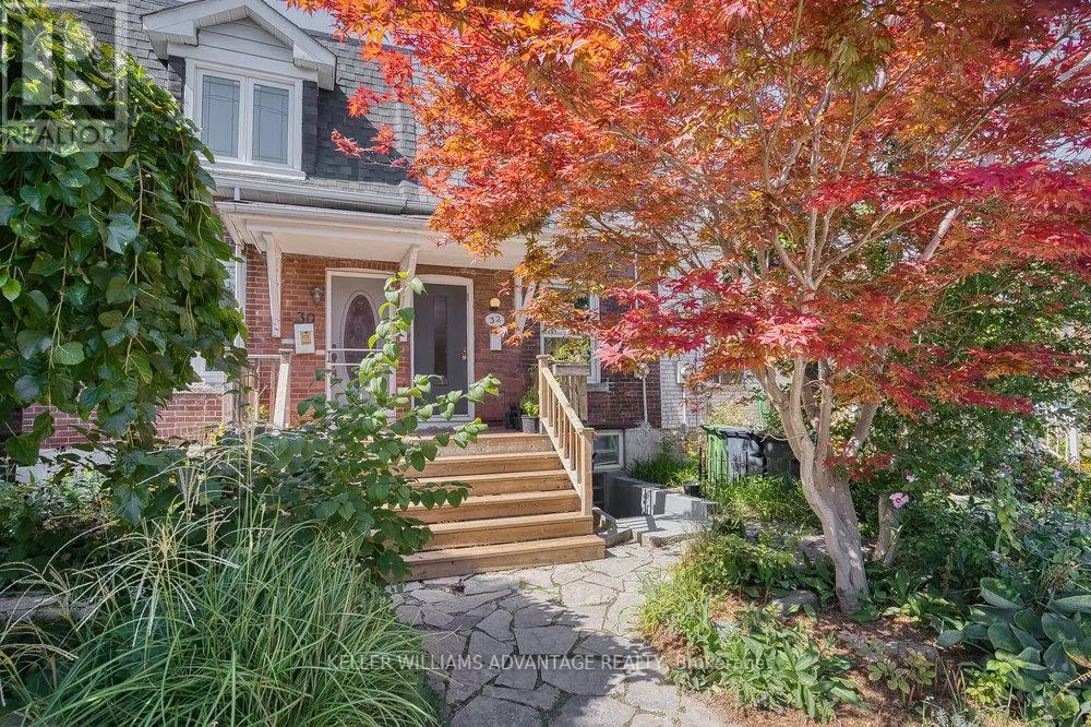 32 BARTLETT AVENUE