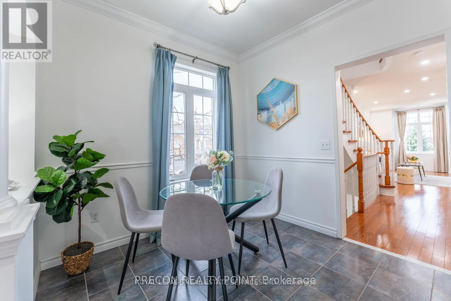 UPPER - 4745 GLASSHILL GROVE
