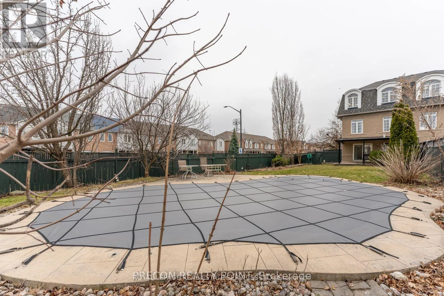UPPER - 4745 GLASSHILL GROVE