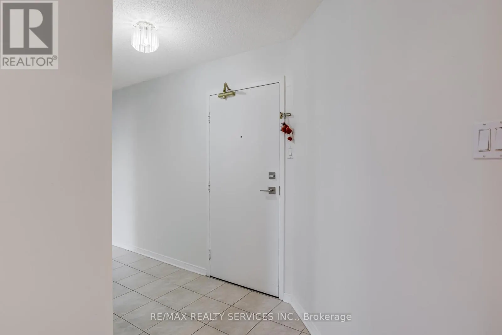 1508 - 3650 KANEFF CRESCENT