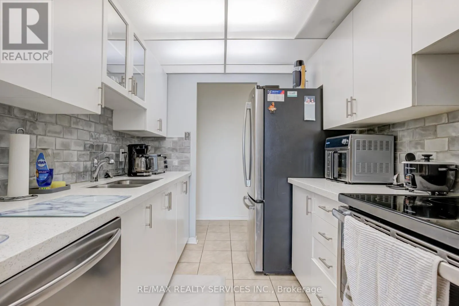 1508 - 3650 KANEFF CRESCENT
