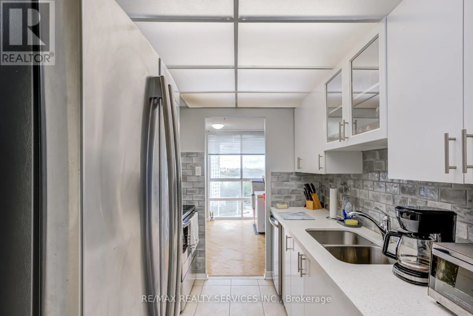1508 - 3650 KANEFF CRESCENT