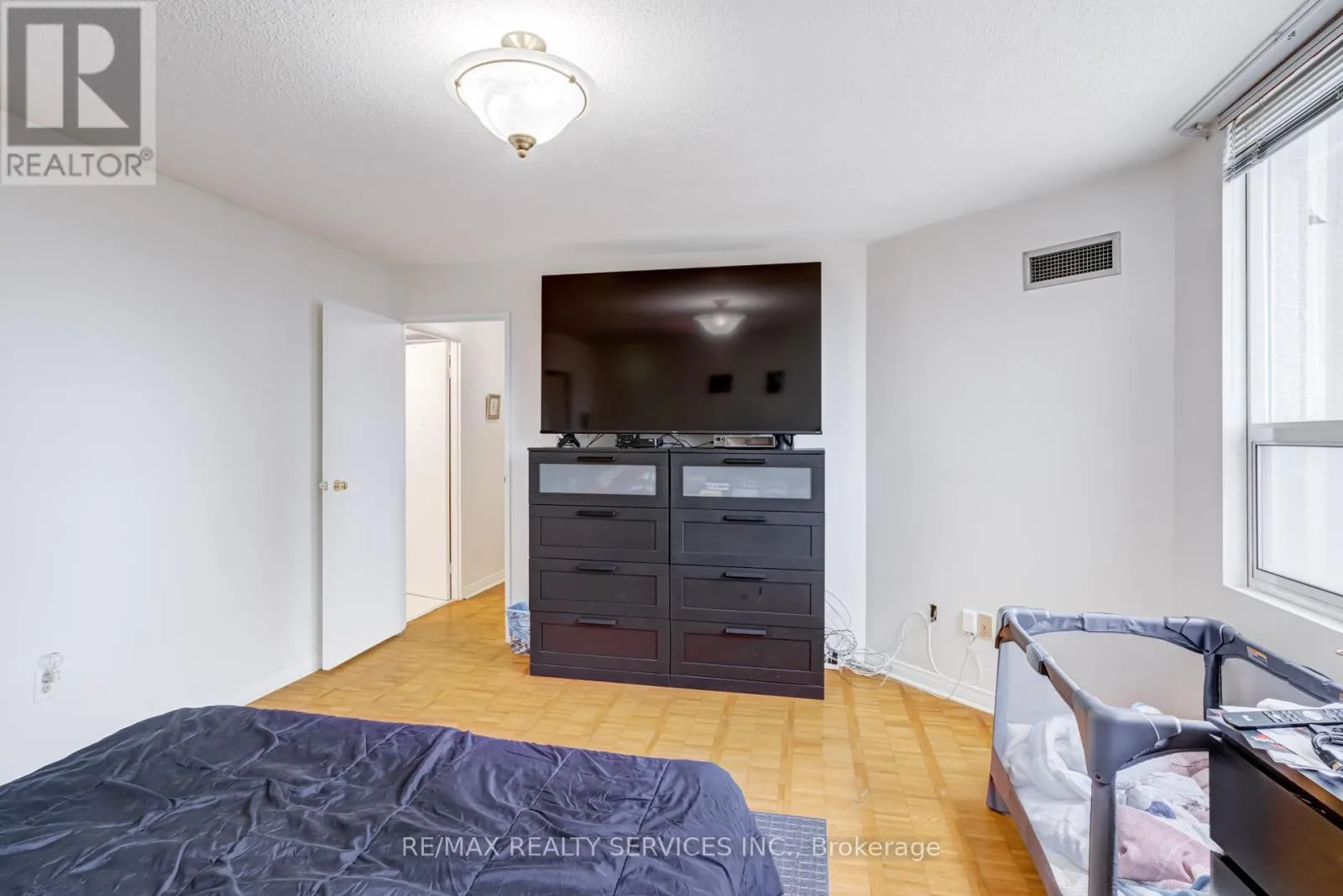 1508 - 3650 KANEFF CRESCENT