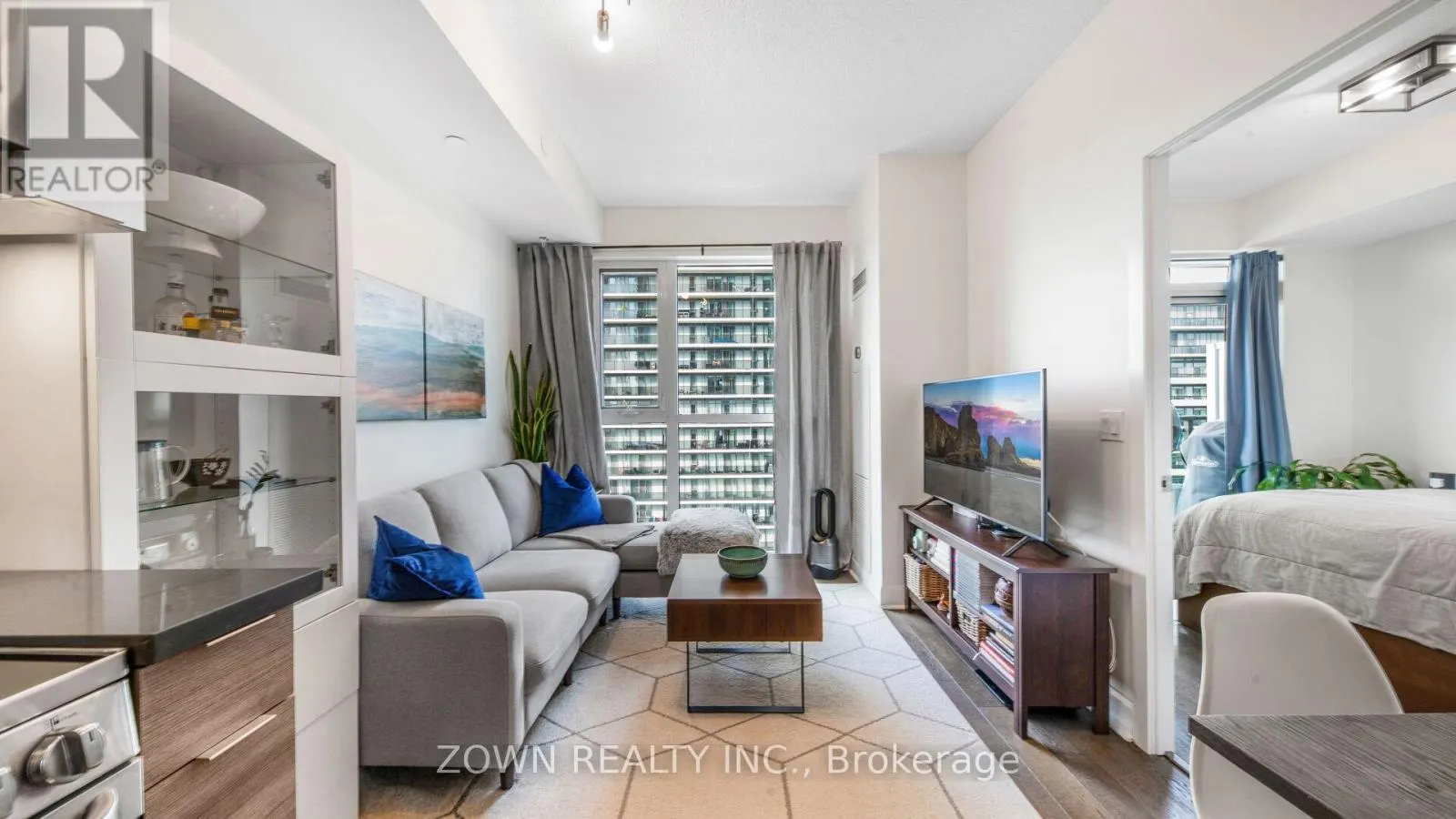 1206 - 33 SHORE BREEZE DRIVE