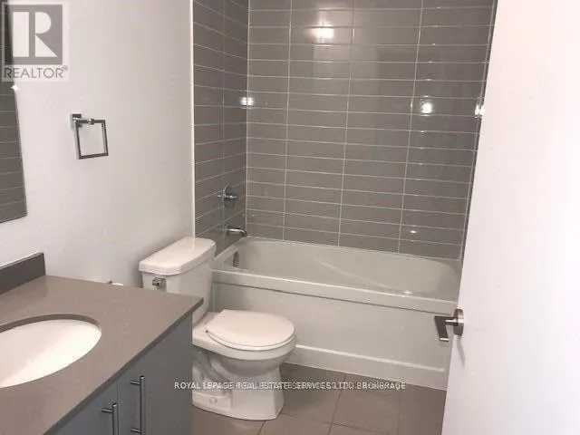 412 - 760 THE QUEENSWAY