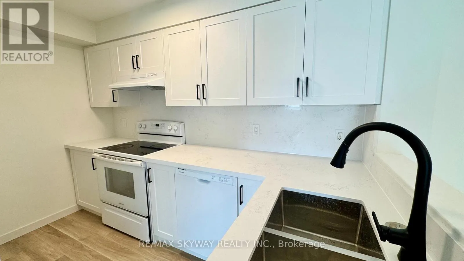 3212 - 4 DAYSPRING CIRCLE