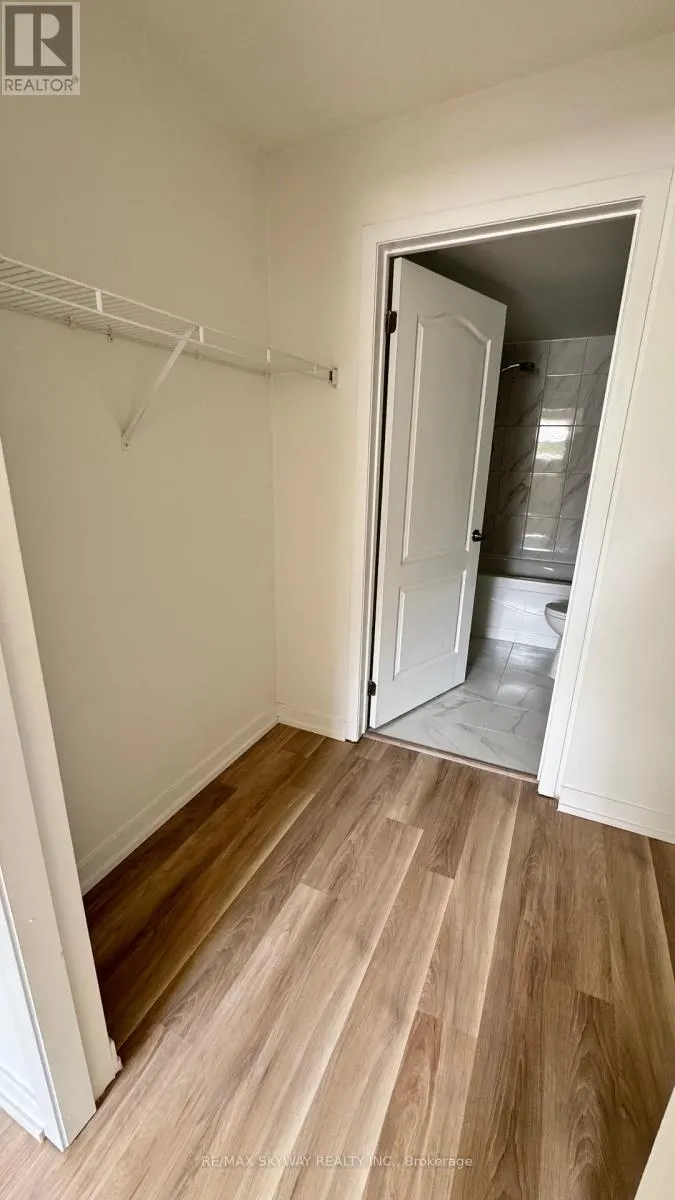 3212 - 4 DAYSPRING CIRCLE