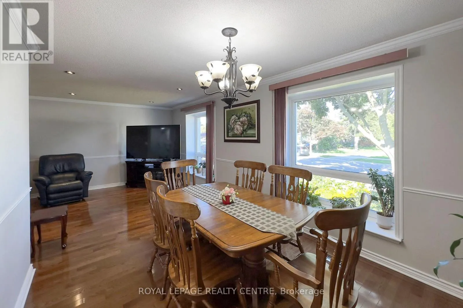 254 LOUIS DRIVE