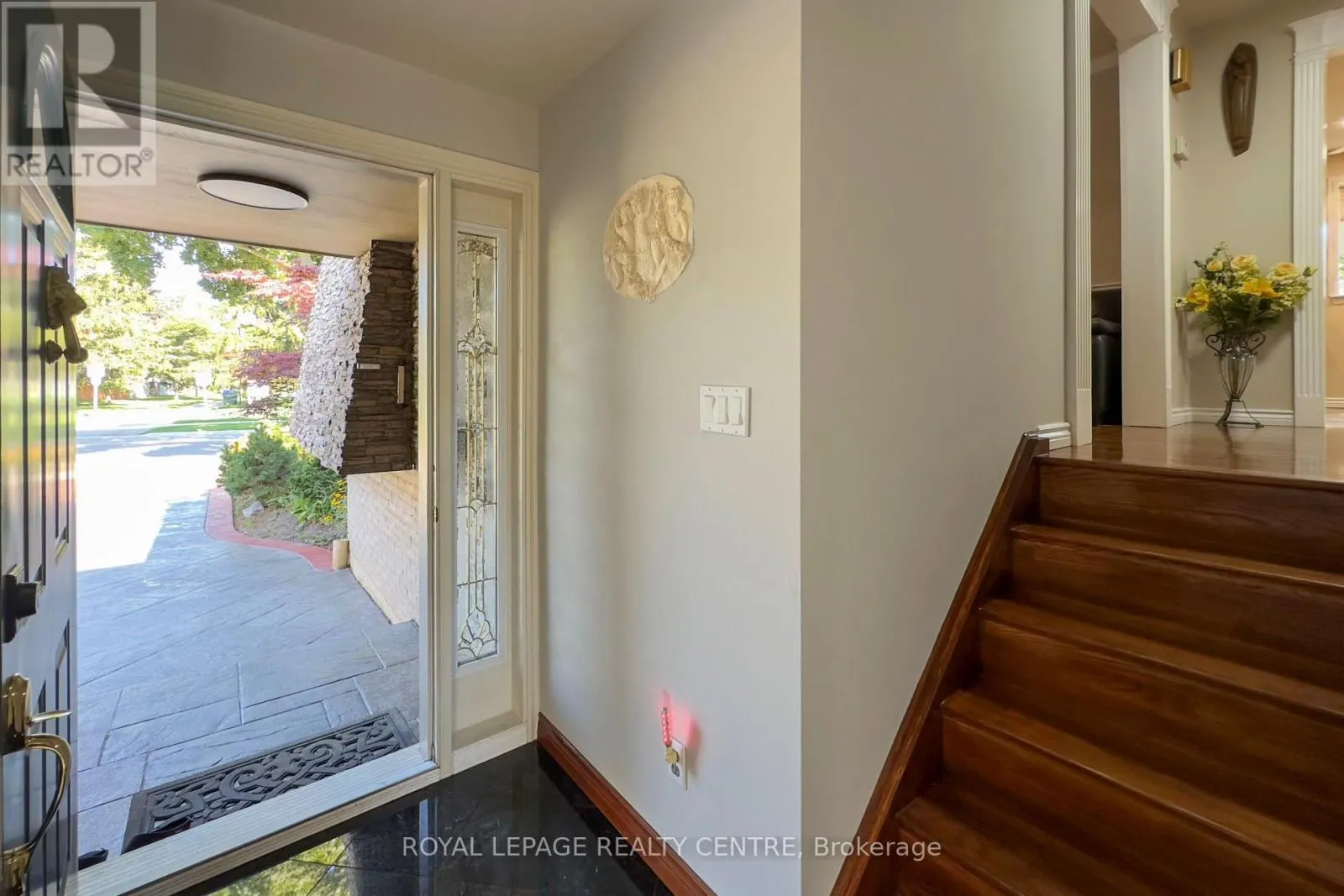 254 LOUIS DRIVE