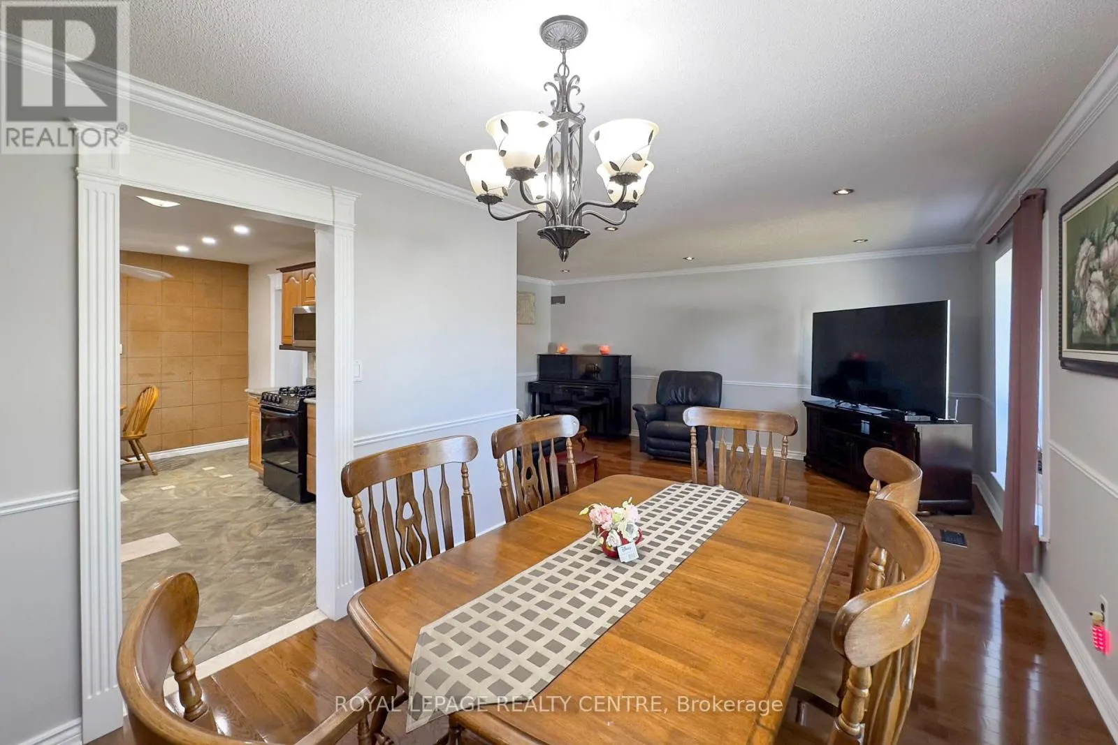 254 LOUIS DRIVE