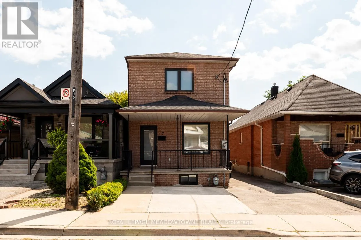 17 KERSDALE AVENUE