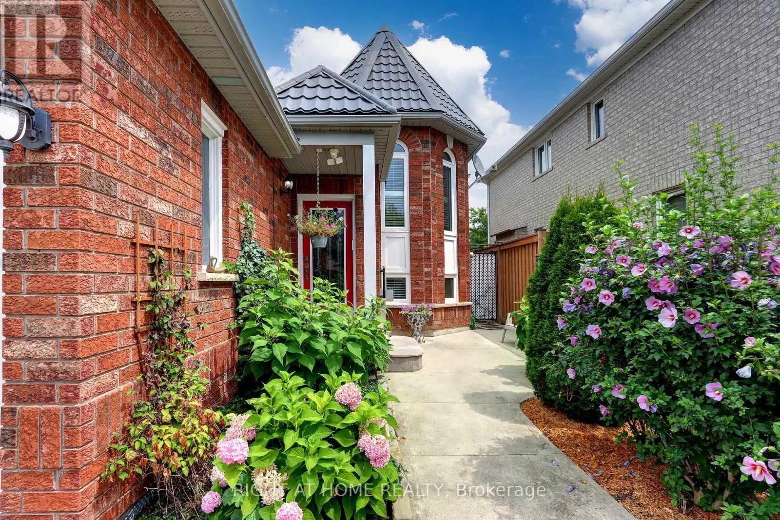 24 HUFFMANN DRIVE