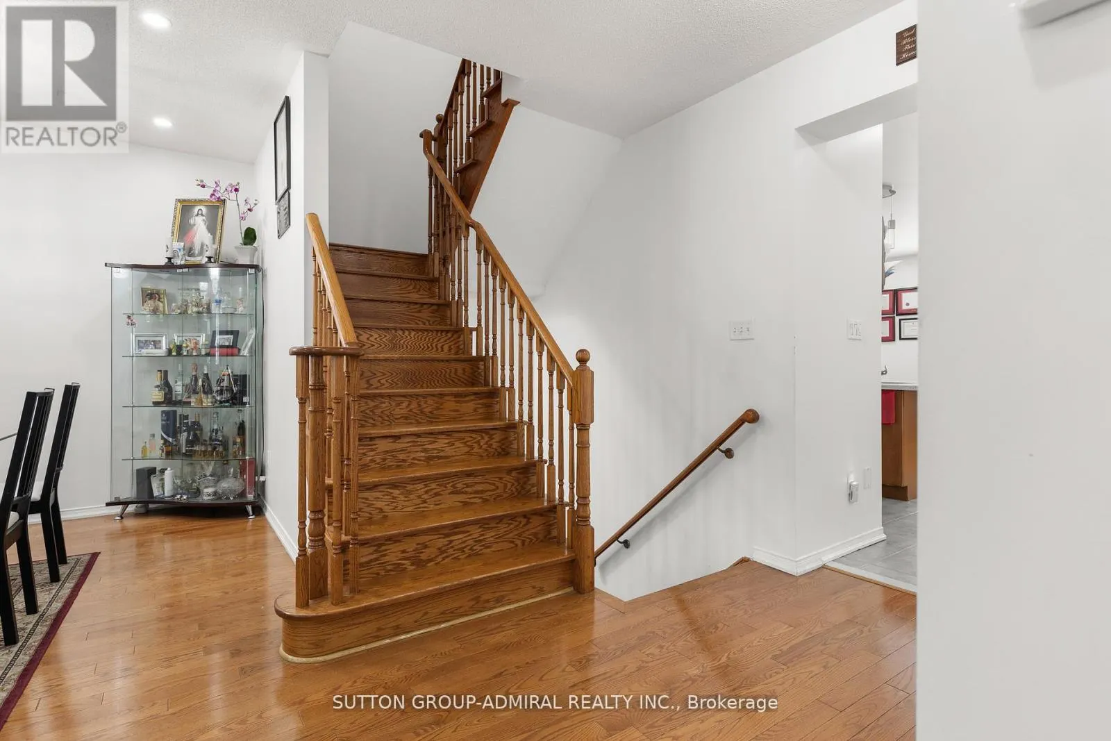 23 DELABO DRIVE